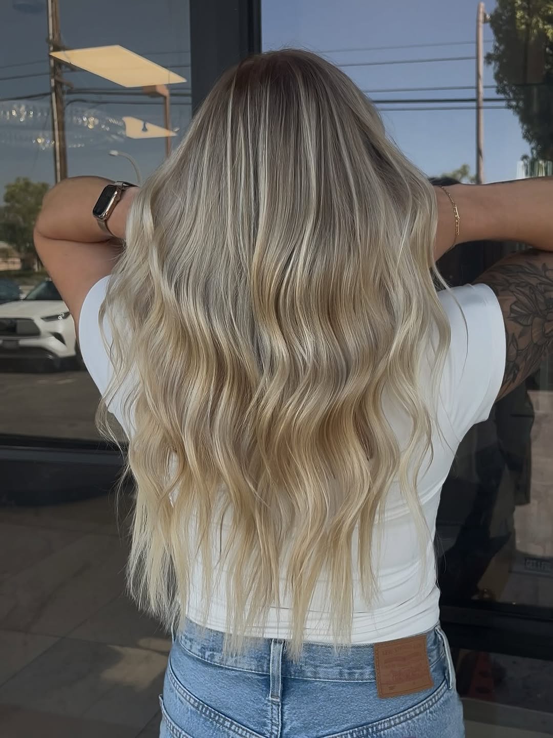 + lightweight. seamless. game changer. one row installs — let’s book it.💖⚡️🍒💋 

#extensions #hairstylist #blend