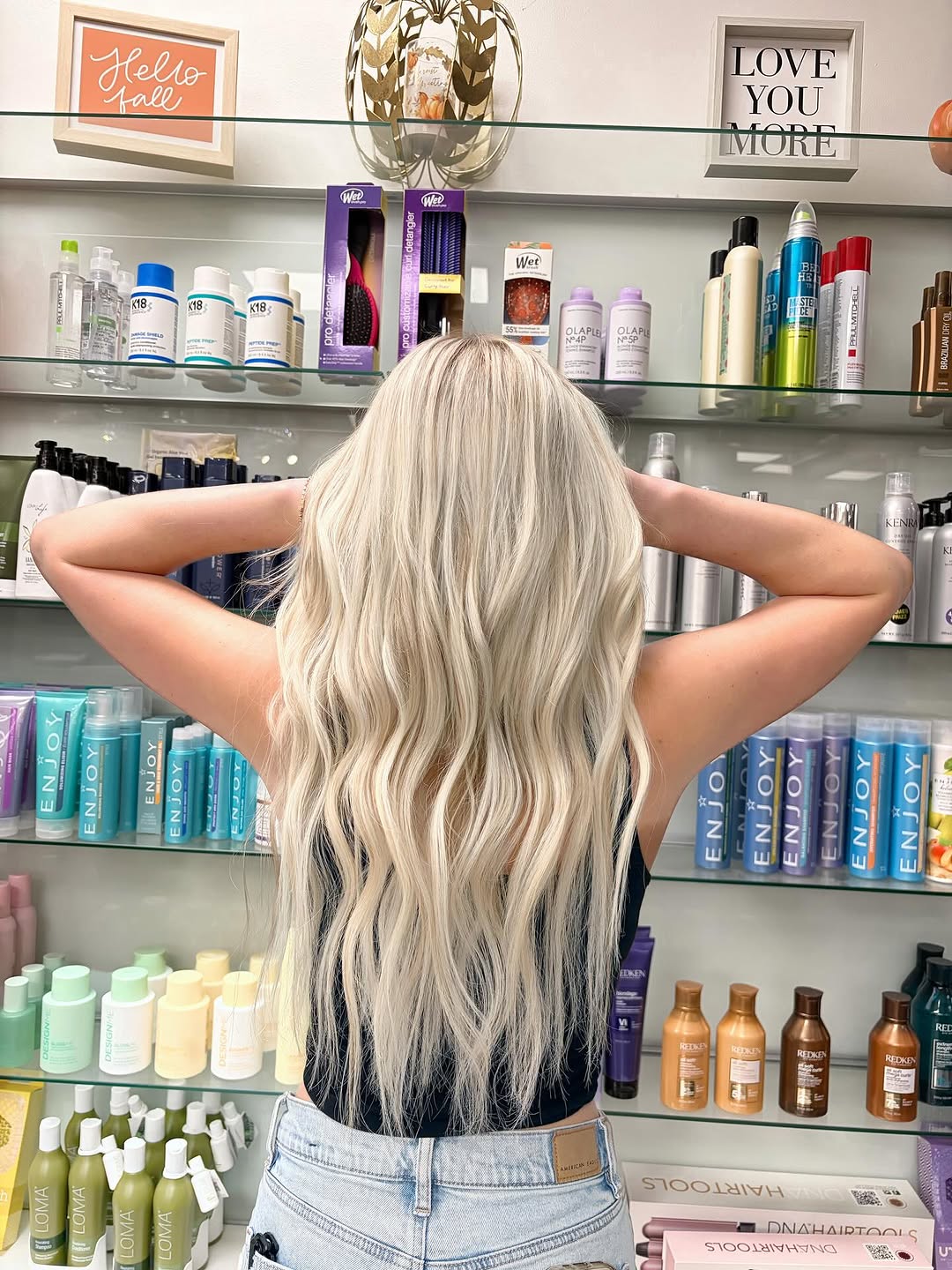 Blonde bombshell.
+color correction & 18” install + 

 -my girl daisy is my actually my client, last time we did her hair we gave her a nice lived-in blonde because she lives two hours away and wanted to have a  seamless grow out. But she was ready to go really blonde. She wanted a lighter hair color for Halloween so she bleached her hair at home. She did not like the outcome which is totally OK!! stuff like this happens (we all love to play hairdresser sometimes at home let’s be real. That’s how I even gotten into this career) 😂 
It can always be fixed!! And that’s what we did!! This transformation is everything!! 
#hair #extensions #colorcorrection