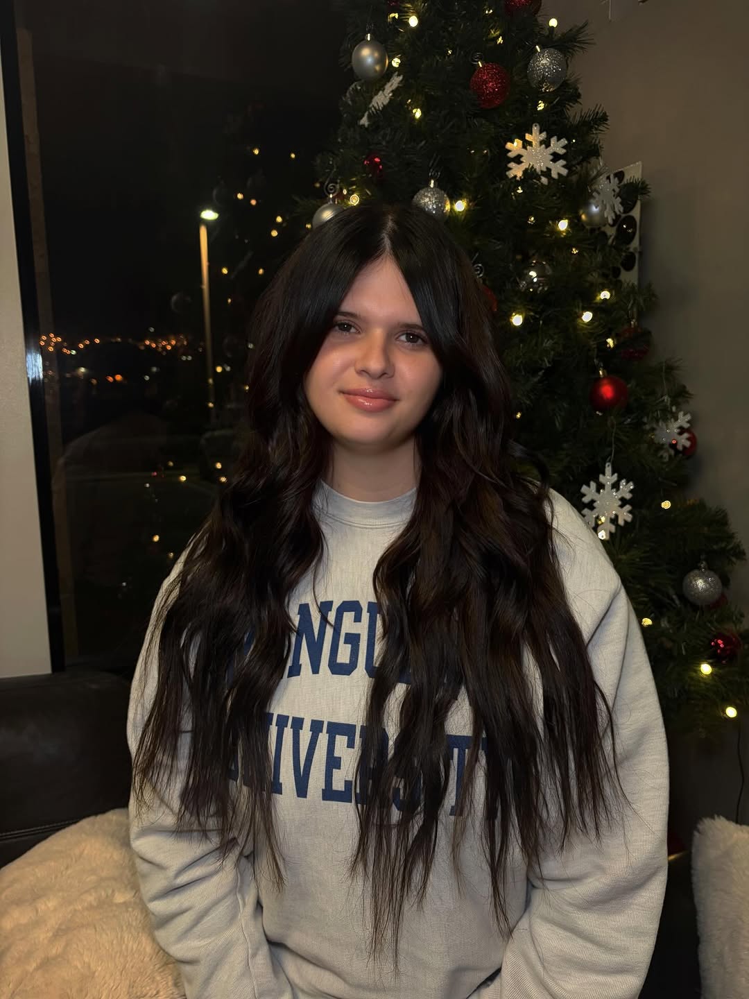 don’t know what to get for Christmas? 
extensions. 🎀🎁🎄 

#extensions #oc #hair