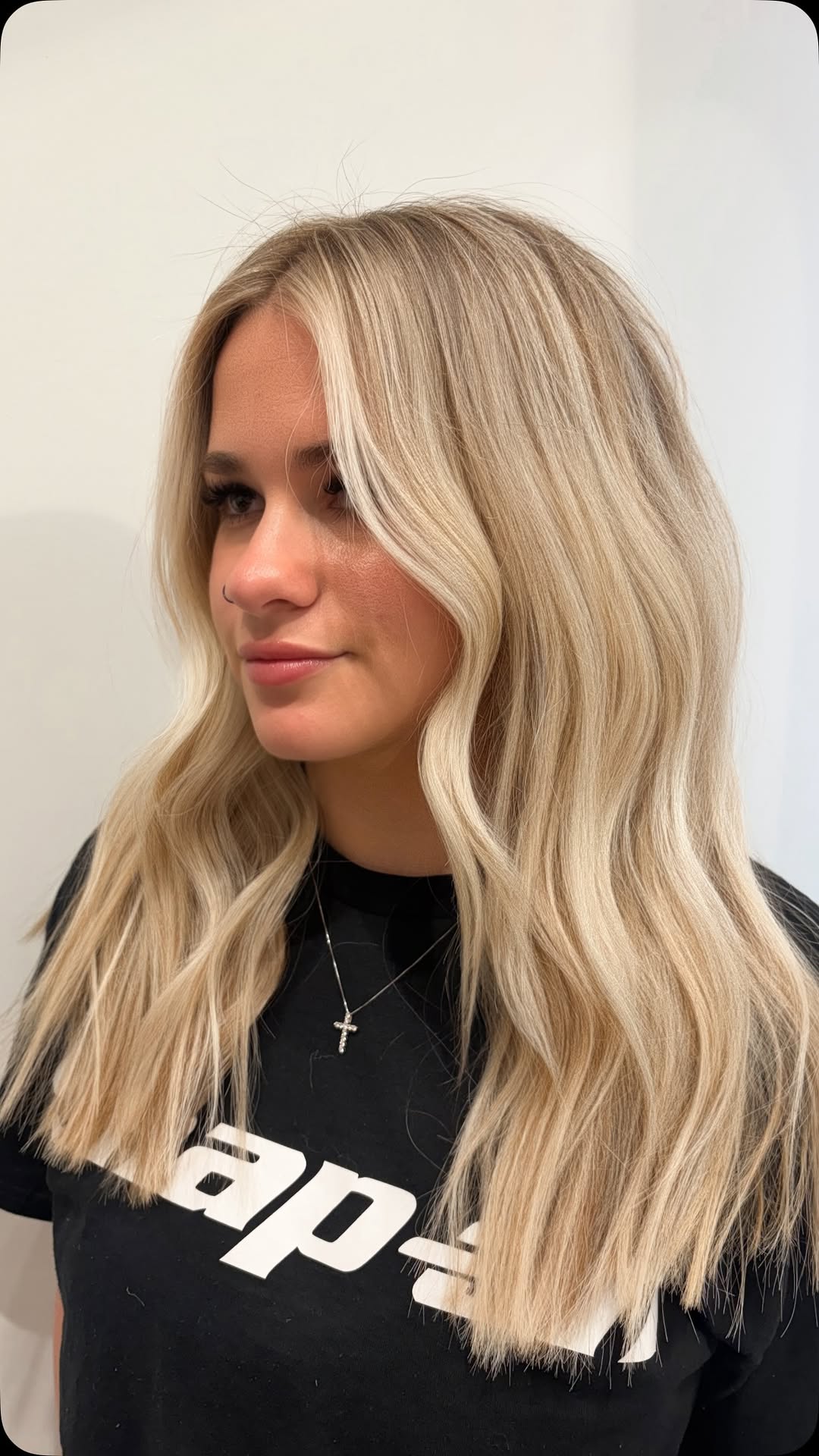 Love my blondes. 
taking a brassy, uneven blonde to a bright blended blonde.🌴🍒🪩
#blonde 
#ochairstylist #hair