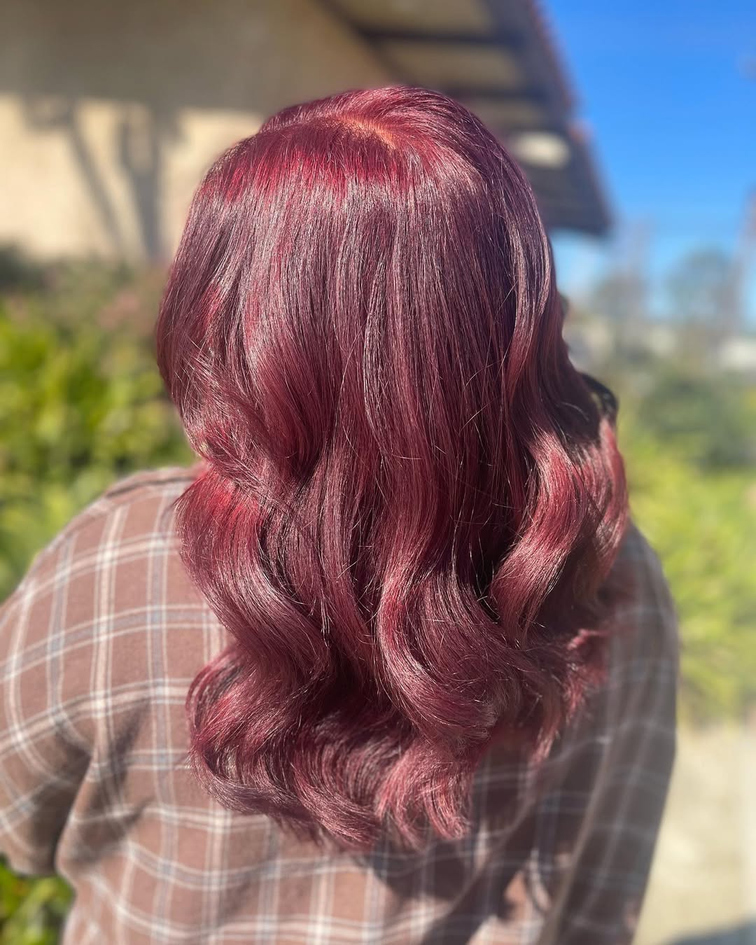 L♥️VE is in the Hair 
.
.
.
#valentinehair #valentinesday #redhair #redhairdontcare #color #haircolor #beforeandafter #joico #red #hairgoals #hairinspo #instahair #beachwaves #hairstyle #orangecounty #hairtransformation #hairideas #hairtrends