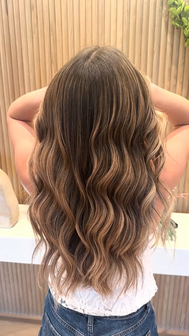 Sun kissed ☀️

#ochairstylist #livedincolor #downtownbrea #unitehair #matrixcolor
