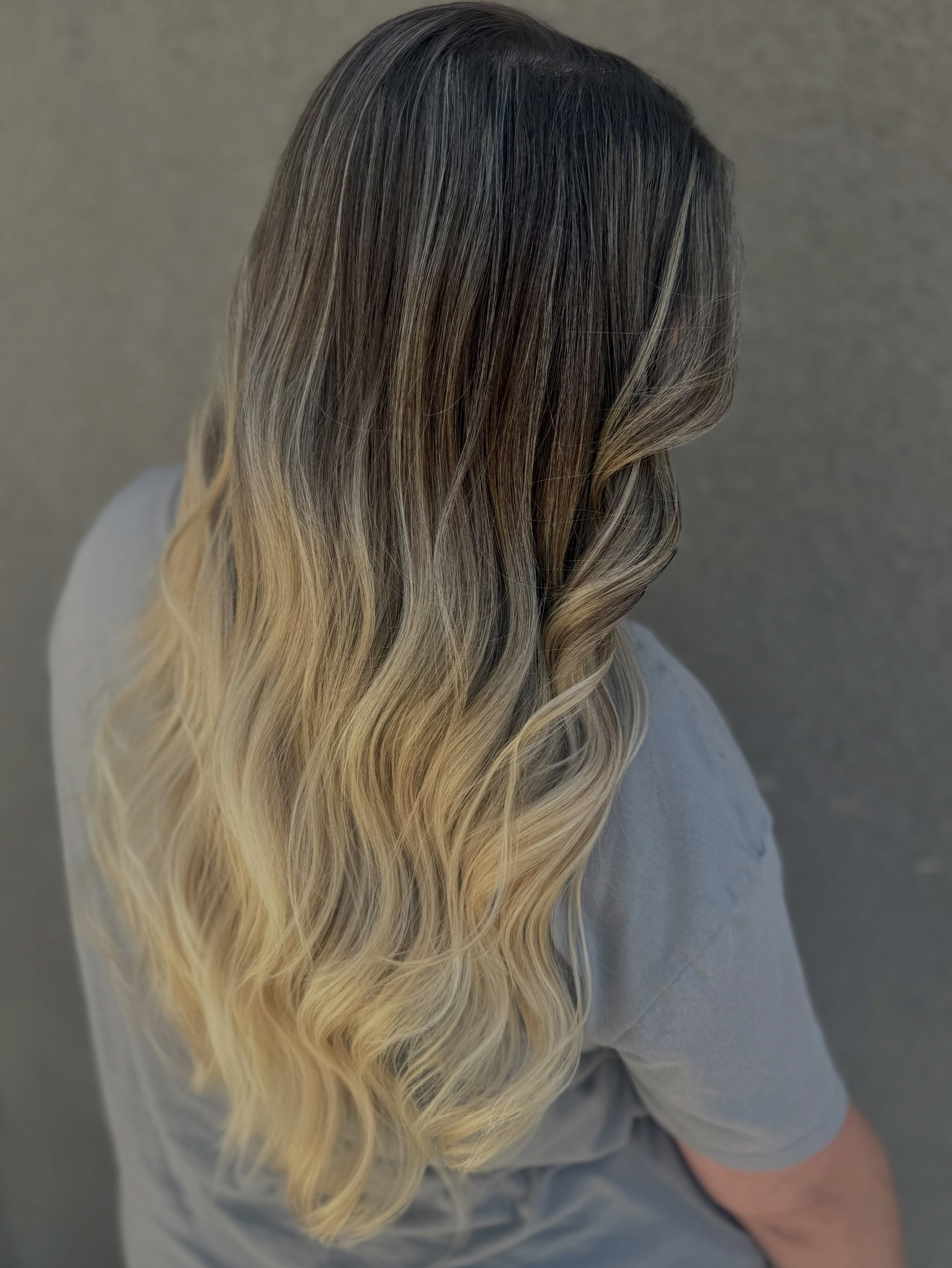 Blondes really do have more fun. 🎀