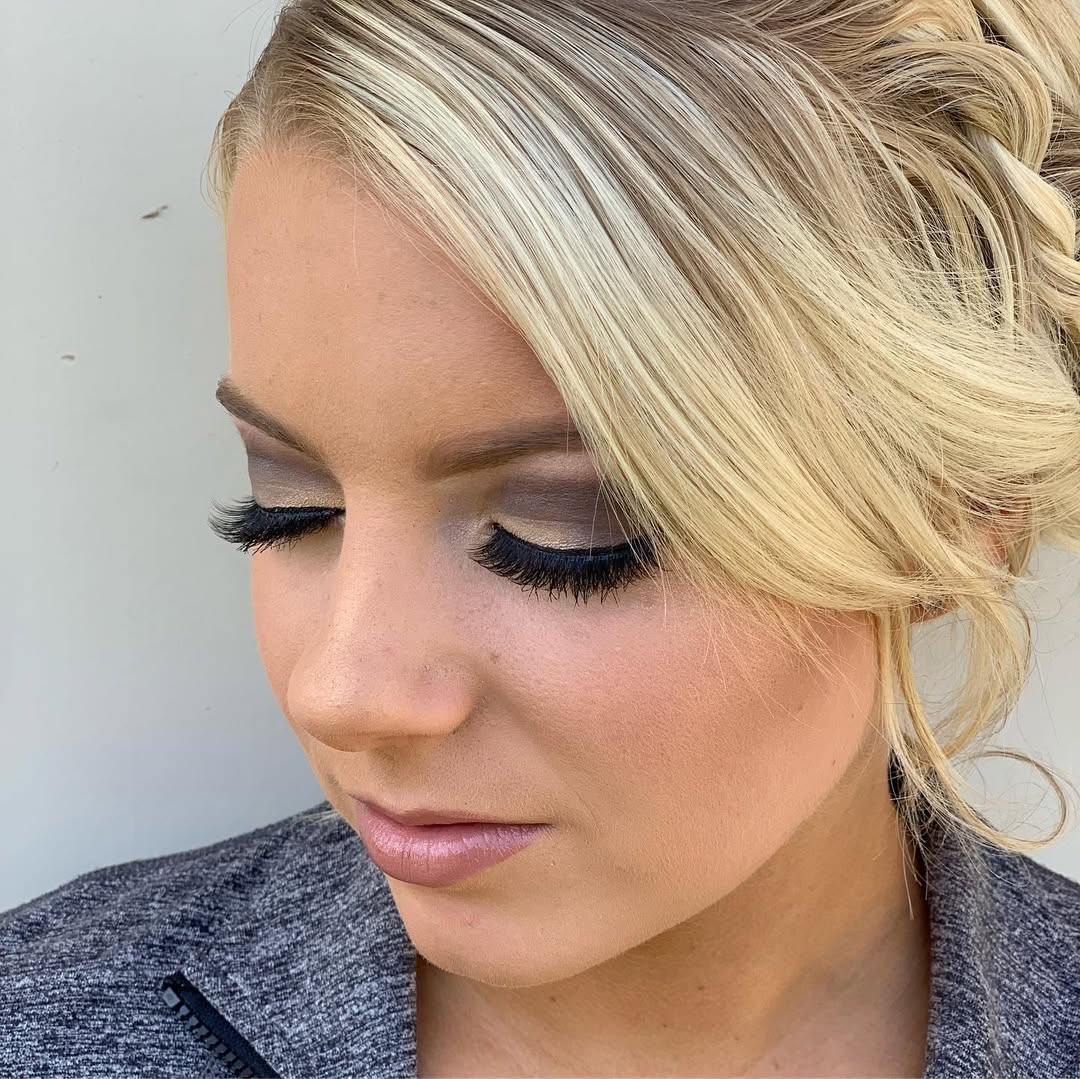 HOCO ‘19 <— that’s what the cool kids call it these days right? 🤷🏻‍♀️ Hair and Makeup on 1 of my little beauties! 😍 
#stunner