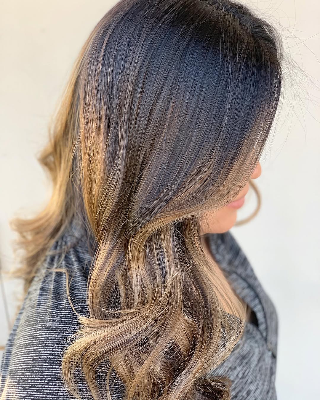 Anybody else loving this Cafè au Lait color?!? ☕️ This Guest was ready to tone down her ash blonde and blend the gap between her naturally dark hair and level 9 balayage. Sometimes the smallest changes, add the best punches. 👊🏼 #hairbynoellelucy