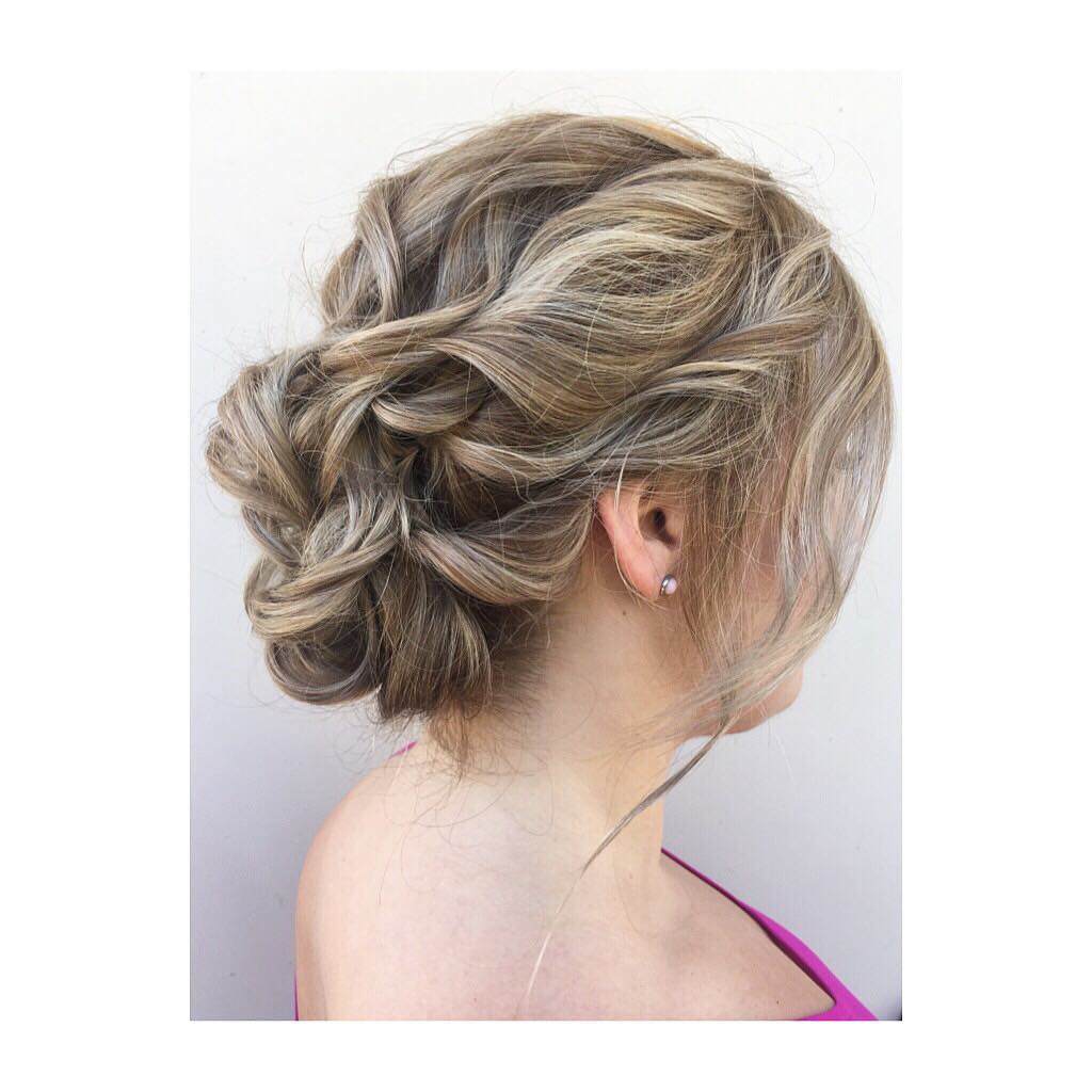 Isn't it Romantic?...🌹
.
.
.
#hairbynoellelucy #salon860west #updo #updos #updohairstyle #updostyle #formal #formalhair #formals #prom #promhair #prom2017 #ocstylist #orangecounty #brea #lahabra #yorbalinda #fullerton #placentia #kenra #matrixusa #matrix #blondehair #blonde #kenraprofessional #modernsalon #makeupartist  #imallaboutdahair #hairinspo #weddinghair