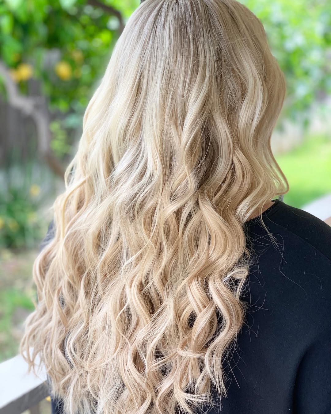Need a boost? Tape-in extensions can be just the thing! Brighter, fuller...bigger! I’m obsessed with this Glow up!💫 Who’s ready for some extra hair when we get back into the salon? 🙋🏼‍♀️