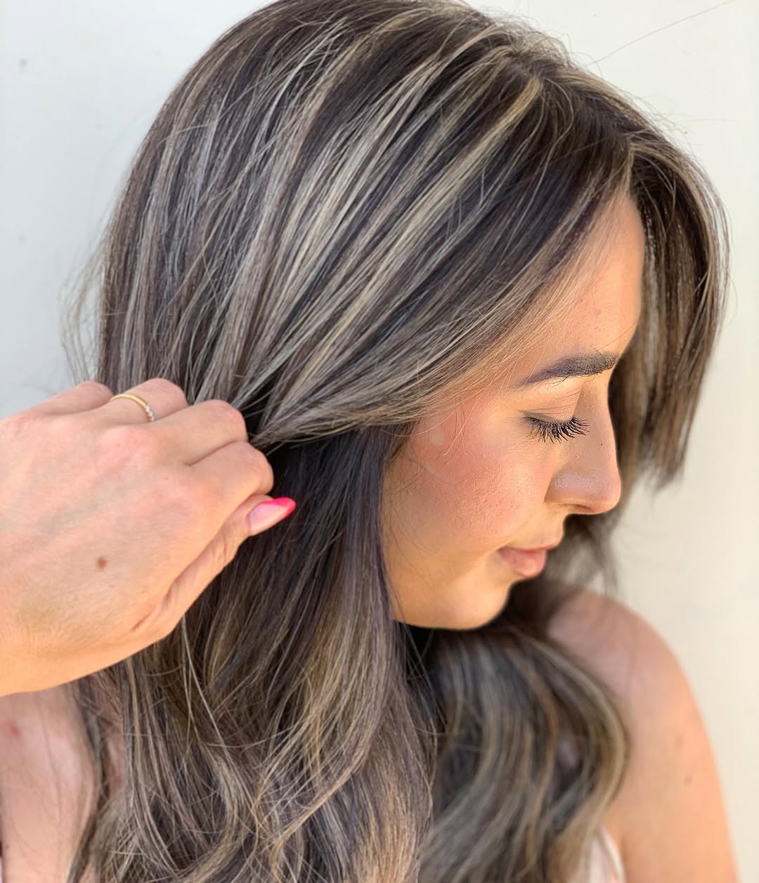 Hair GOALS!

Obsessed with the dimension and contrast. This color is everything. 😻 

Baby lights and Glossed W/ @matrix
.
.
.
#hairbynoellelucy #babylights #livedincolor #balayage #ocbalayage #orangecountybalayage #brunettebalayage #ochair #ochairstylist #orangecountyhair #orangecountyhairstylist #beachywaves #brea #fullerton #yorbalinda #placentia #anaheim #anaheimhills #whittier #lahabra #buenapark #lamirada #behindthechair #matrix #Showmethebalayage #modernsalon