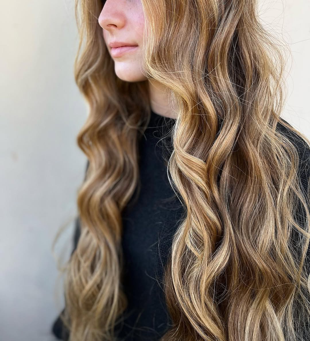 ✨✨G O L D I L O C K S ✨✨ 
.
.
.
#hairbynoellelucy #balayage #ocbalayage #ocbalayagespecialist #orangecountybalayage #ochair #ochairstylist #orangecountyhair #orangecountyhairstylist #brea #breahairstylist #fullerton #downtownfullerton #fullertonhairstylist #matrix #ochairsalon #ocsalon #orangecountysalon #summerhair