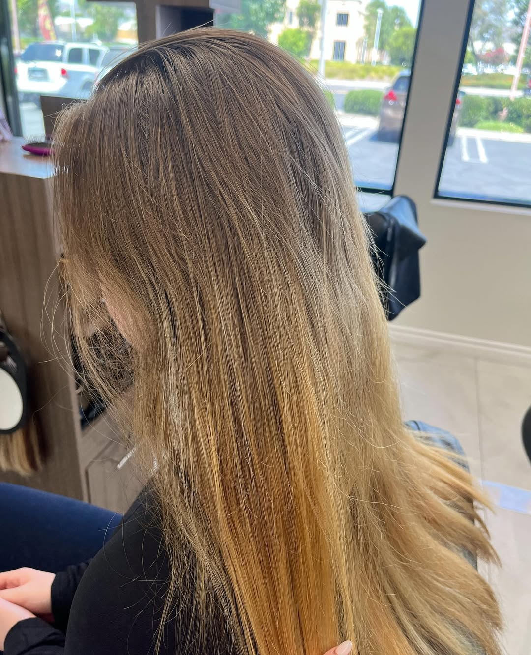When the Color Correction just works! 🤌🏼💋
.
.
.
#hairbynoellelucy #balayage #orangecountybalayage #ocbalayage #orangecountyhair #ochair #ochairstylist #orangecountyhairstylist #ocsalon #orangecountysalon #fullertonsalons #fullertonhairstylist #breahairstylist #yorbalindahairstylist #placentiahairstylist #matrix