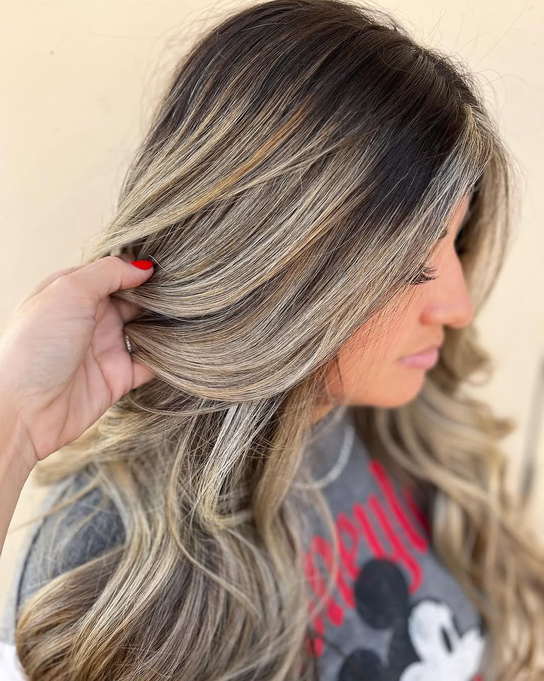 Icy winter Hair anyone? ❄️ 
.
.
.
#hairbynoellelucy #balayage #ocbalayage #orangecountybalayage #ochair #ochairstylist #ochairsalon #ochairextensions #ochairstylists #orangecountyhair #orangecountyhairstylist #orangecountyhairsalon #orangecountyhairextensions #orangecountyhairstylists #brea #breasalon #downtownfullerton #fullertonhairstylist #fullertonhair #yorbalindabuzz #anaheimhillsbuzz #matrix