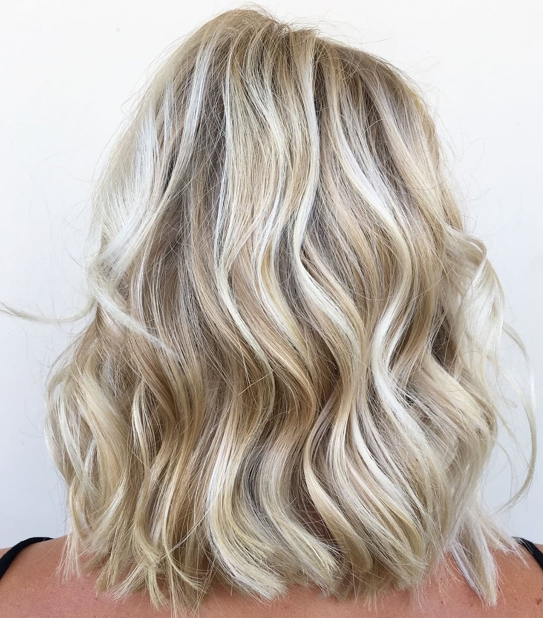 Perf! 👌🏽 
.
.
.
#hairbynoellelucy #brea #breahairstylist #breahair #ochair #ochairstylist #ocbalayage #orangecountyhairstylist #orangecountyhair #orangecountyhairsalon #orangecountyextensions #ochairstylist #ochairextensions #ochairsalon #orangecountyhair #fullertonhair #fullertonhairstylist #fullertonhairstylist #fullertonhairsalon #matrix #lahabra #anaheimhills #yorbalinda #yorbalindahairstylist #anaheimhillshairstylist