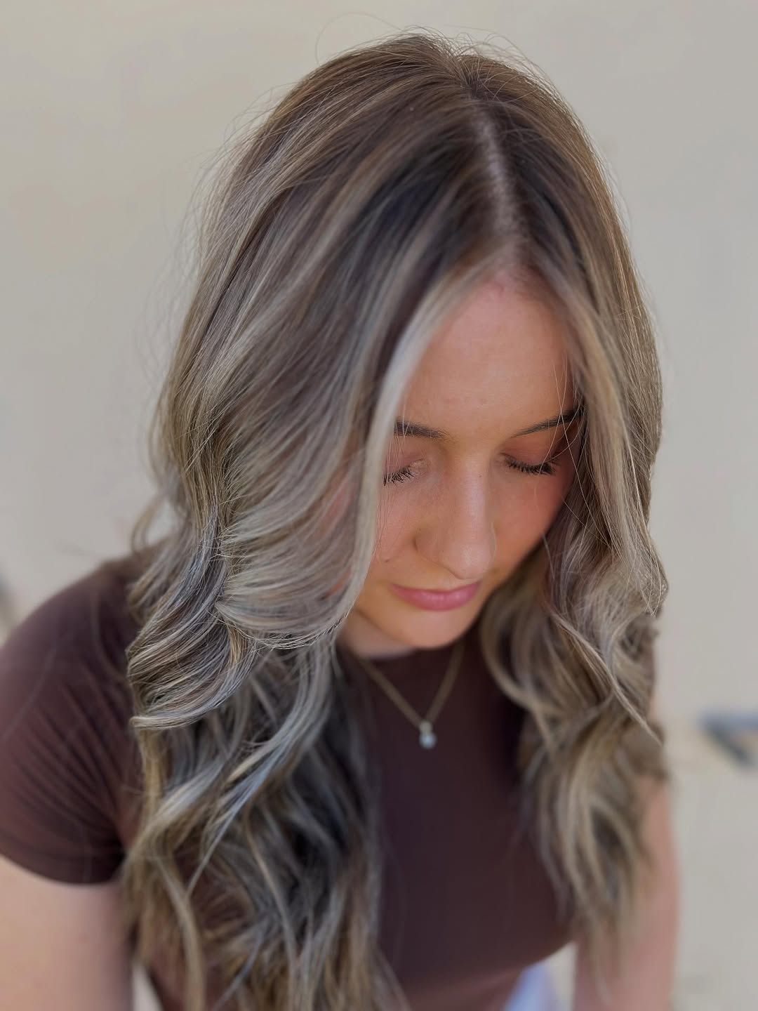 Happy Monday Dolls...long time no see! 👋🏼 

I know, I know...I'm the worst at social media. 🥴
So here I am, just checking in! I hope this week brings you so much love and laughter. I think we can all use a little of that right now. Love, laughter...and great hair!

Xoxo, Noelle 
.
.
.
#hairbynoellelucy #ochair #ochairstylist #breahairstylist #orangecountyhair #orangecountyhairstylist